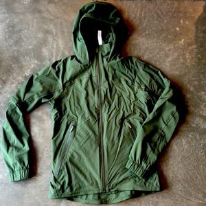 Lululemon jacket size 6